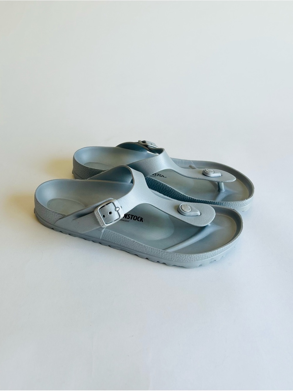 Birkenstock Arizona Gray Synthetic Rubber Outsole Sandals size EUR 40, US 9.5